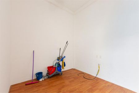 Casa à venda com 10 quartos, 330m² em Jardim das Acacias, São Paulo