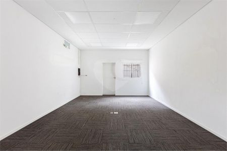 Casa à venda com 10 quartos, 330m² em Jardim das Acacias, São Paulo