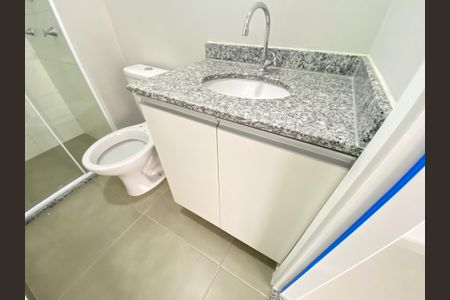 Banheiro de apartamento para alugar com 1 quarto, 26m² em Belenzinho, São Paulo