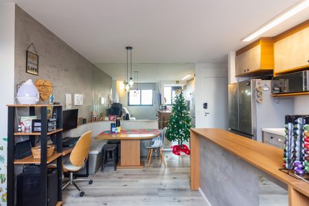 Sala  de apartamento à venda com 2 quartos, 42m² em Centro, Osasco