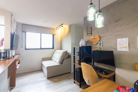 Sala  de apartamento à venda com 2 quartos, 42m² em Centro, Osasco
