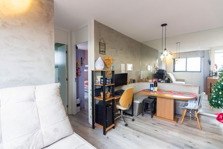 Sala  de apartamento à venda com 2 quartos, 42m² em Centro, Osasco
