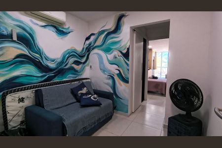 Sala de kitnet/studio para alugar com 1 quarto, 50m² em Recreio dos Bandeirantes, Rio de Janeiro