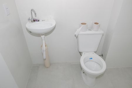 Apartamento à venda com 49m², 2 quartos e 1 vaga Apartamento à venda com 49m², 2 quartos e 1 vagaBanheiro