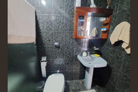 Banheiro 1 de casa à venda com 4 quartos, 102m² em Bussocaba, Osasco