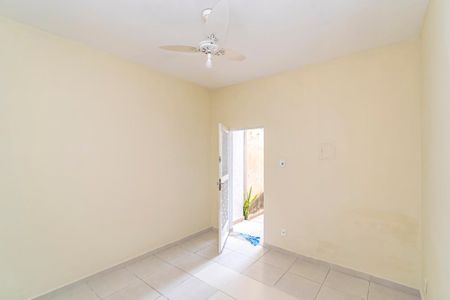 Sala de apartamento à venda com 2 quartos, 60m² em Vila Kosmos, Rio de Janeiro