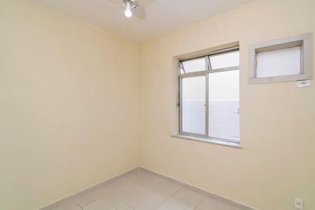 Quarto 1 de apartamento à venda com 2 quartos, 60m² em Vila Kosmos, Rio de Janeiro