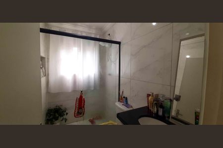 Banheiro da Sala de casa para alugar com 2 quartos, 83m² em Quitaúna, Osasco