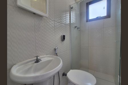 Apartamento para alugar com 80m², 3 quartos e 2 vagasBanheiro suite 