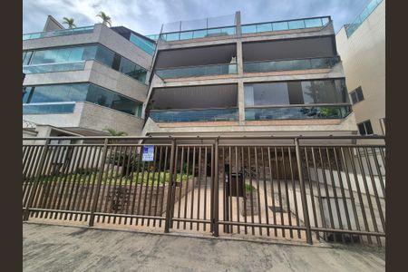 Apartamento para alugar com 80m², 3 quartos e 2 vagasFachada 