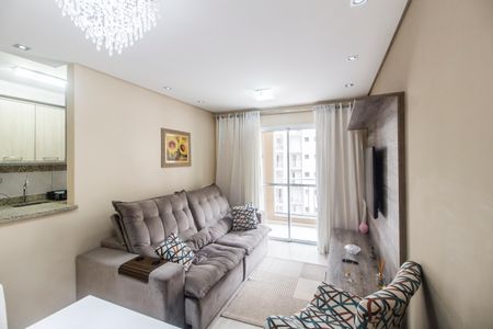 Sala  de apartamento para alugar com 2 quartos, 68m² em Jardim Tupanci, Barueri