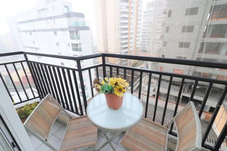 Sala de apartamento à venda com 2 quartos, 64m² em Vila Osasco, Osasco