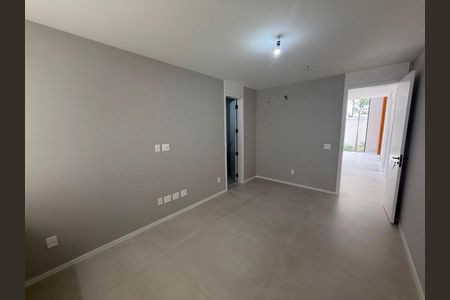 Casa à venda com 5 quartos, 715m² em Barra da Tijuca, Rio de Janeiro