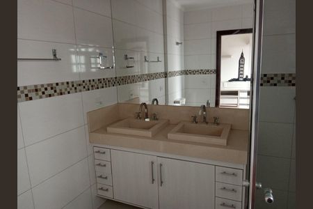 Casa à venda com 4 quartos, 280m² em Vila Pauliceia, São Paulo