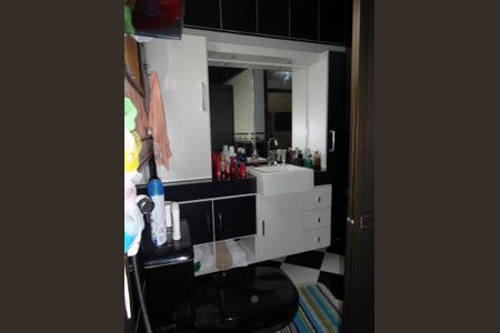 Casa à venda com 2 quartos, 155m² em Vila Santa Teresa, Santo André