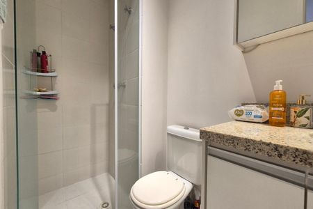Banheiro de apartamento para alugar com 1 quarto, 49m² em Botafogo, Campinas