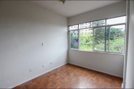 Sala de apartamento para alugar com 1 quarto, 48m² em Imperial de São Cristóvão, Rio de Janeiro