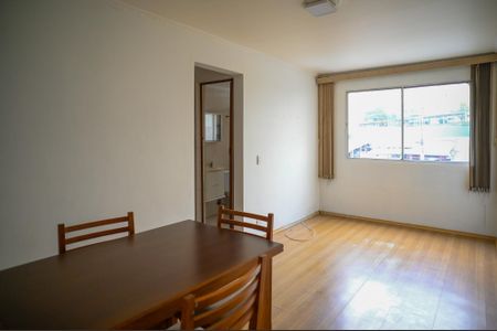 Sala de apartamento para alugar com 2 quartos, 54m² em Jardim Celeste, São Paulo