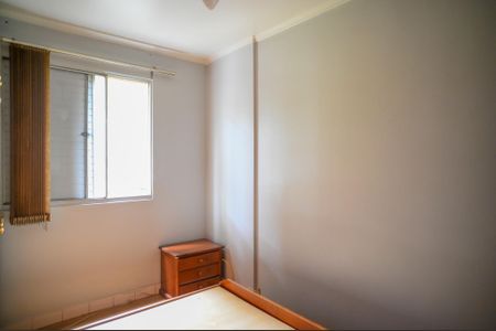 Quarto 2 de apartamento para alugar com 2 quartos, 54m² em Jardim Celeste, São Paulo