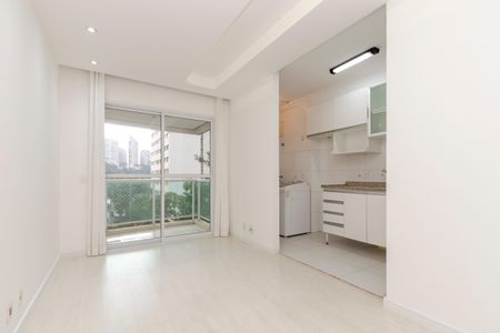Sala de apartamento para alugar com 1 quarto, 38m² em Santo Amaro, São Paulo