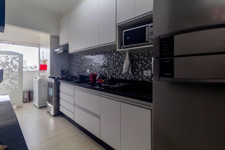Cozinha de apartamento para alugar com 2 quartos, 53m² em Vila Zelina, São Paulo