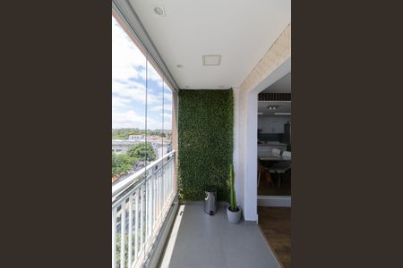 Varanda Sala de apartamento à venda com 2 quartos, 46m² em Vila Carmosina, São Paulo
