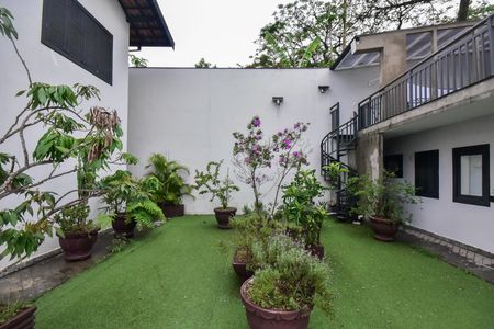 Apartamento para alugar com 42m², 2 quartos e sem vagaQuintal