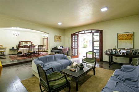 Casa à venda com 4 quartos, 579m² em Vila Cruzeiro, São Paulo