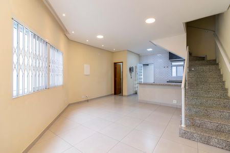 Sala de casa para alugar com 2 quartos, 100m² em Vila Prado, São Paulo