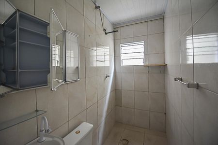 Banheiro de casa para alugar com 1 quarto, 45m² em Jardim Independencia, São Bernardo do Campo