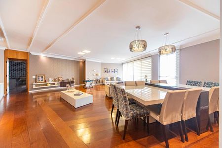 Sala de apartamento à venda com 4 quartos, 260m² em Vila Bastos, Santo André