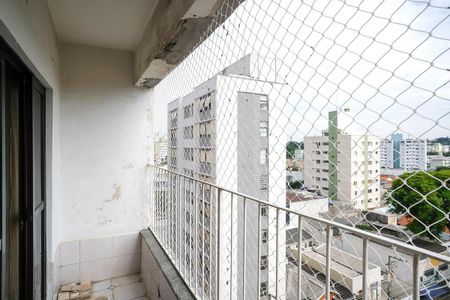 Apartamento à venda com 75m², 2 quartos e 1 vagaVaranda