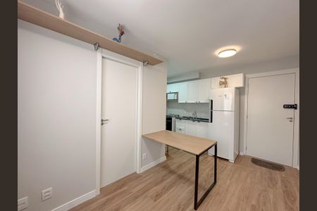Sala/Cozinha de apartamento para alugar com 2 quartos, 38m² em Barra Funda, São Paulo