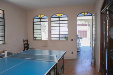 Sala de casa à venda com 5 quartos, 360m² em Aparecida, Belo Horizonte