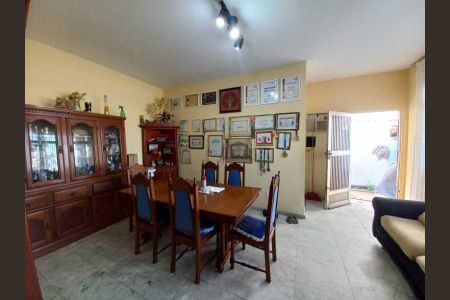 Casa à venda com 5 quartos, 298m² em Taquara, Rio de Janeiro