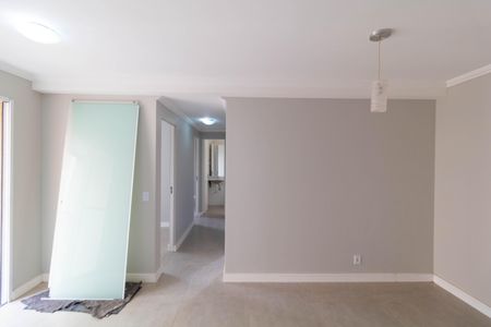 Salas de apartamento para alugar com 3 quartos, 60m² em Vila Satúrnia, Campinas