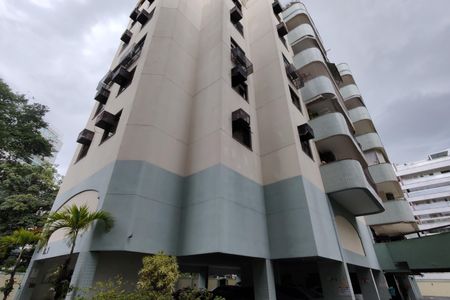 Apartamento para alugar com 74m², 2 quartos e 1 vagaFachada do bloco