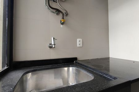 Apartamento para alugar com 74m², 2 quartos e 1 vagaÁrea de Serviço