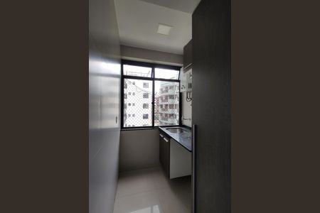 Apartamento para alugar com 74m², 2 quartos e 1 vagaÁrea de Serviço