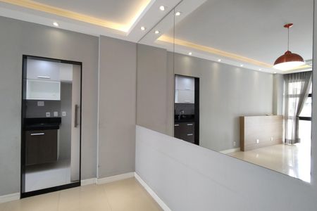 Apartamento para alugar com 74m², 2 quartos e 1 vagaSala