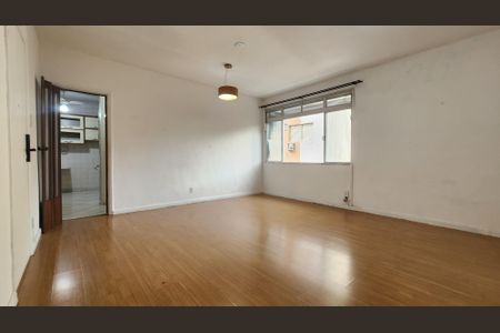 Sala de apartamento para alugar com 3 quartos, 135m² em Gonzaga, Santos