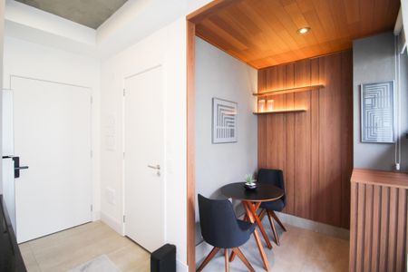 Cozinha de apartamento para alugar com 1 quarto, 27m² em Itaim Bibi, São Paulo