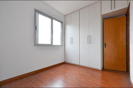 Apartamento para alugar com 94m², 3 quartos e 2 vagas Apartamento para alugar com 94m², 3 quartos e 2 vagasQuarto 2