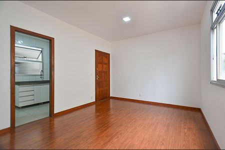 Sala Ambientes de apartamento para alugar com 3 quartos, 94m² em Palmares, Belo Horizonte