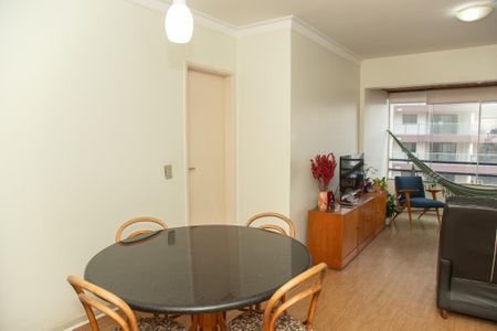 Apartamento para alugar com 92m², 2 quartos e 2 vagas Apartamento para alugar com 92m², 2 quartos e 2 vagasSala de Jantar