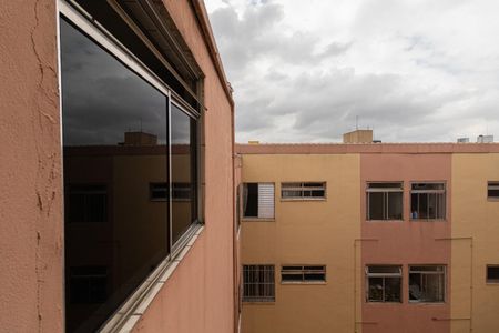 Vista Sala de apartamento para alugar com 2 quartos, 48m² em Artur Alvim, São Paulo