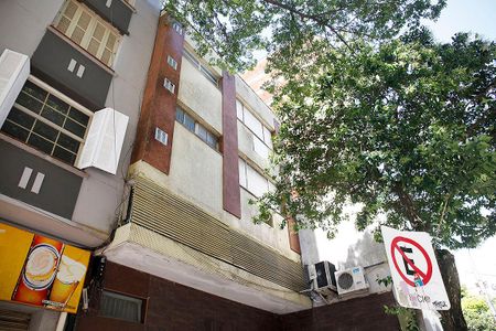 Fachada de kitnet/studio para alugar com 1 quarto, 27m² em Centro Histórico, Porto Alegre