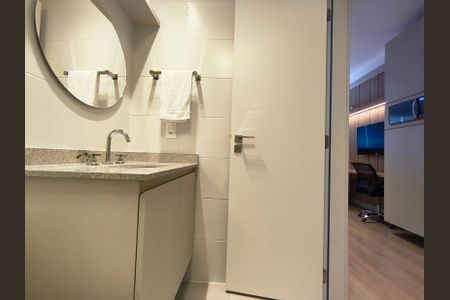 Banheiro de kitnet/studio para alugar com 1 quarto, 24m² em Vila Mariana, São Paulo