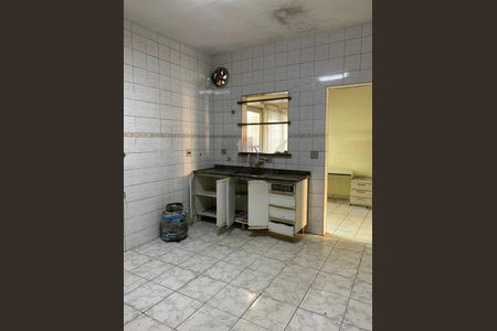 Casa à venda com 4 quartos, 67m² em Vila Gomes, São Paulo