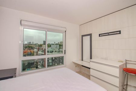 Suíte de apartamento para alugar com 1 quarto, 40m² em Três Figueiras, Porto Alegre